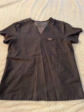 FIGS Women’s  V-Neck Scrub Top in Gray